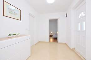 Apartment Maja