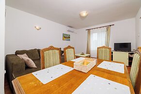 Apartments Mirela