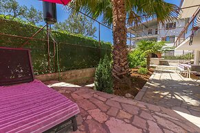 Apartments Ivat