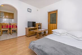 Apartments Ivat
