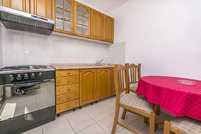 Apartments Ivat
