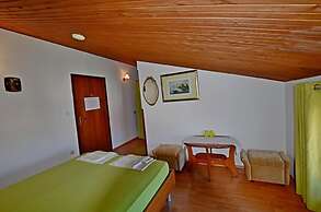 Apartments and Rooms Viktorija