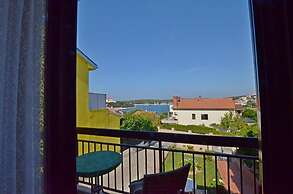 Apartments and Rooms Viktorija