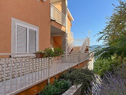 Apartments Marina