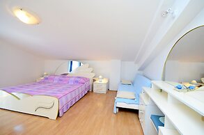 Apartments Biserka