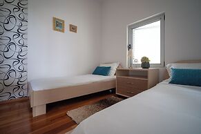 Apartments Valbruna