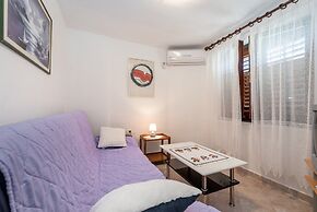 Apartments Mandica