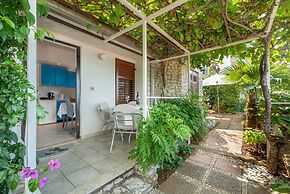 Apartments Mandica