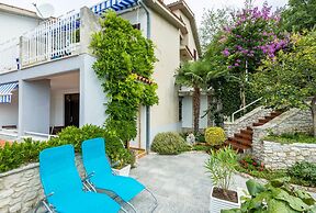 Apartments Mandica
