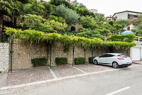 Apartments Mandica