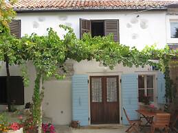House Elena