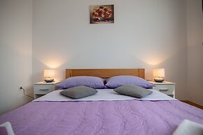 Room Anton