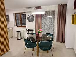 Apartments Cerin