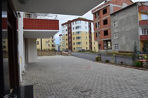 Ozgurcan Apart