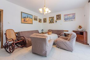 Apartment Vazmica