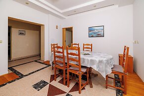 Apartments Dijana