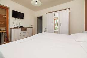 Apartments Dijana