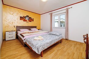 Apartment Stojna