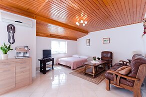 Apartments Maravera