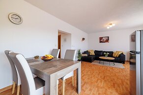 Apartments Maravera