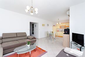 Apartments Maravera