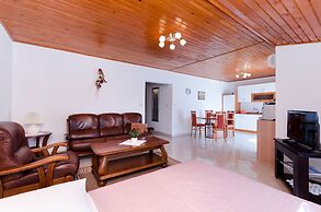 Apartments Maravera