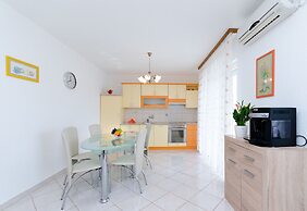 Apartments Maravera