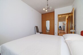 Apartments Maravera