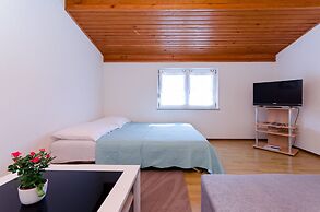 Apartments Maravera
