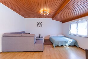 Apartments Maravera