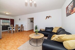 Apartments Maravera