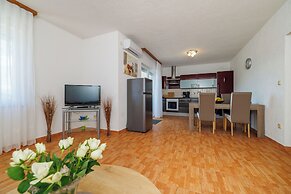 Apartments Maravera