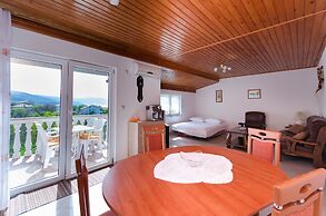 Apartments Maravera