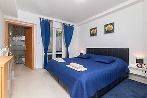 Apartments Villa Adore