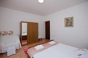 Apartment Milja