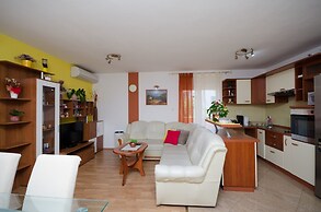 Apartments Mirjana