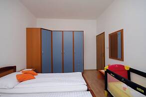 Apartments Mirjana