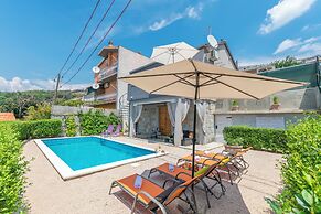 House Lisica