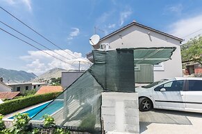 House Lisica