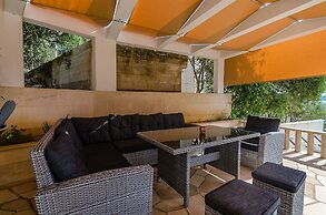 Villa Damjan