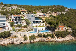 Villa Sine
