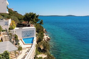Villa Sine