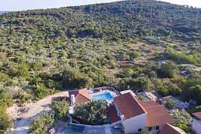 Villa Boulder