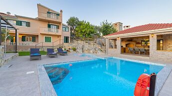 Villa Boulder