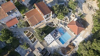 Villa Boulder
