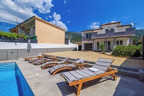 Villa Ruza