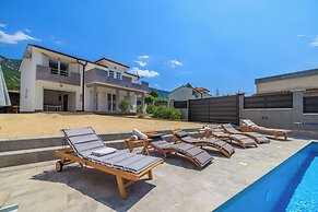 Villa Ruza