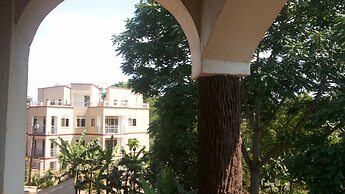 Romu Garden Hotel