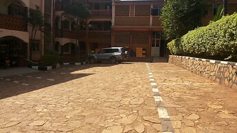 Romu Garden Hotel