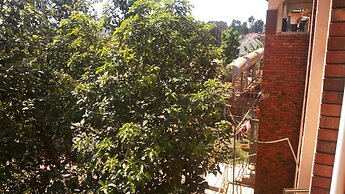 Romu Garden Hotel
